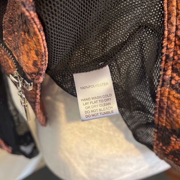 NWOT ALBERTO MAKALI Women’s Jacket / Black Mesh Snakeskin Print / Size: Medium - Picture 10 of 11